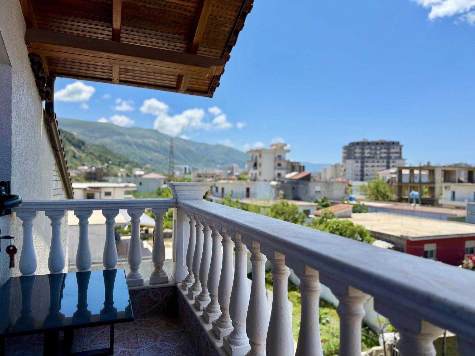 Ida * Vlore